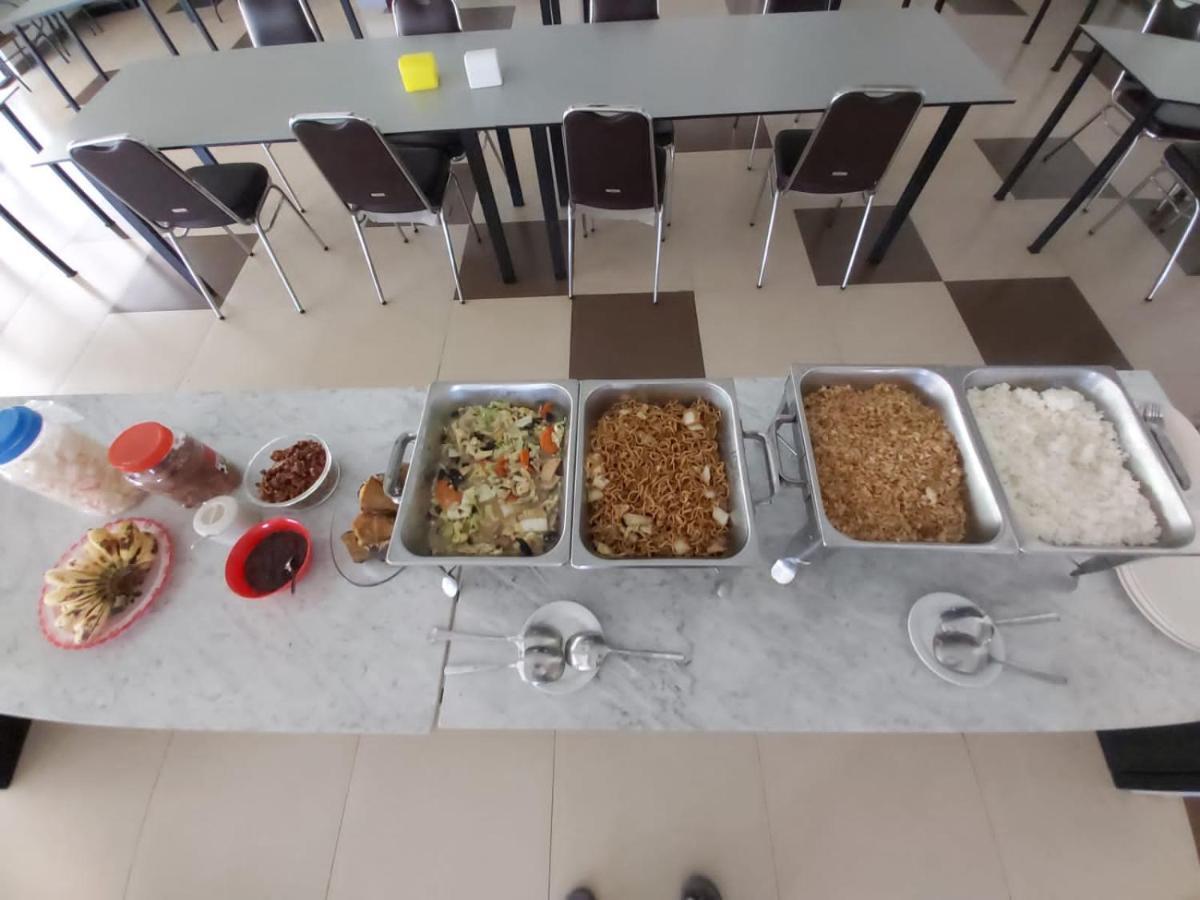 לבואן באג'ו Hotel Larensia מראה חיצוני תמונה
