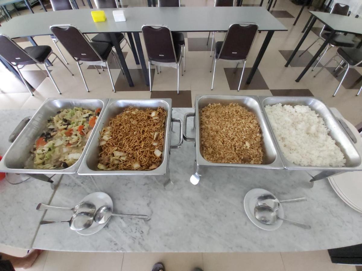 לבואן באג'ו Hotel Larensia מראה חיצוני תמונה