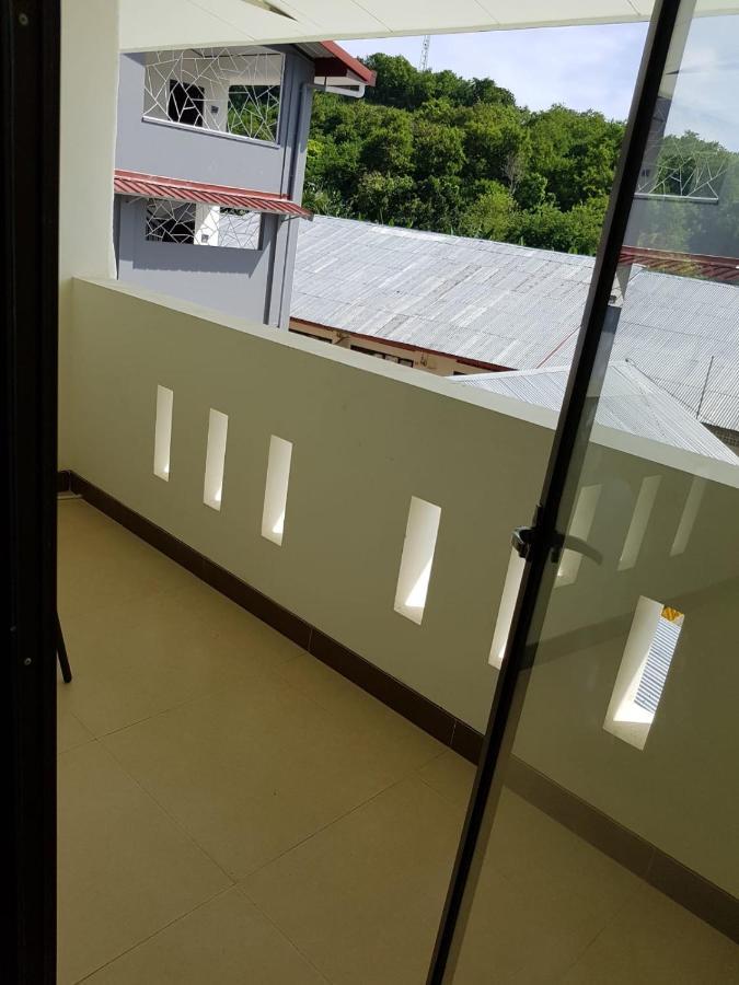 לבואן באג'ו Hotel Larensia מראה חיצוני תמונה
